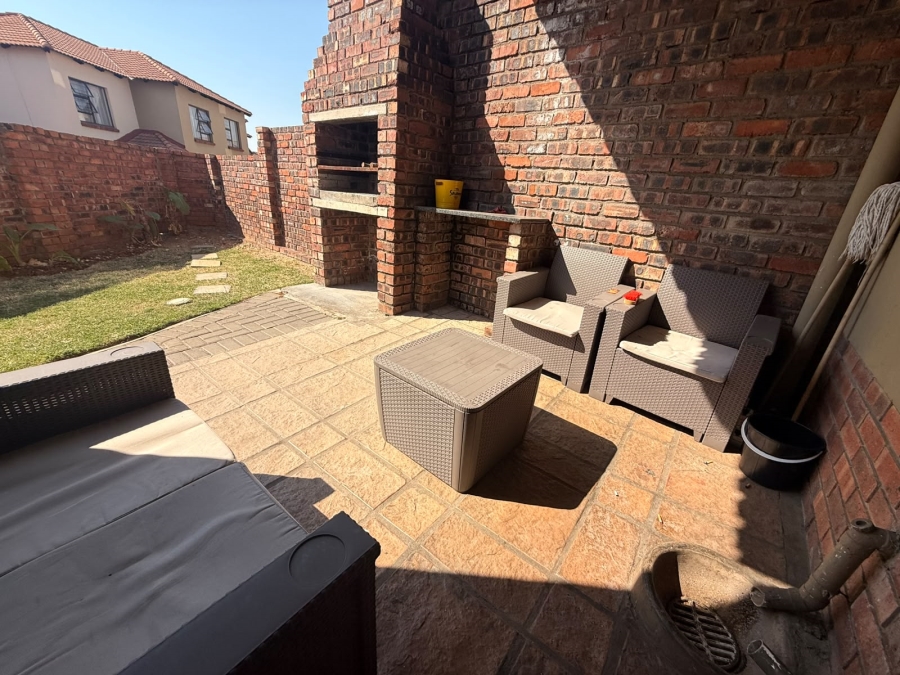 3 Bedroom Property for Sale in Waterval East North West